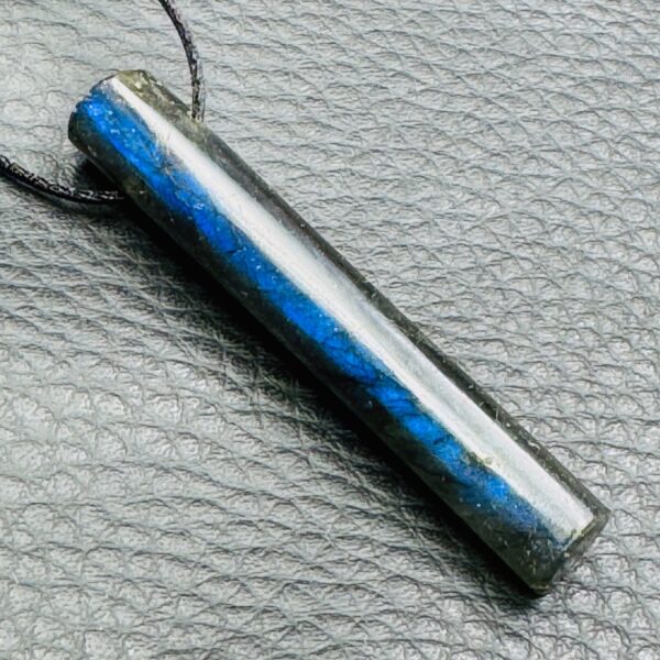 Pendentif Labradorite Bleue Abyssal (réf lba41) – Image 2
