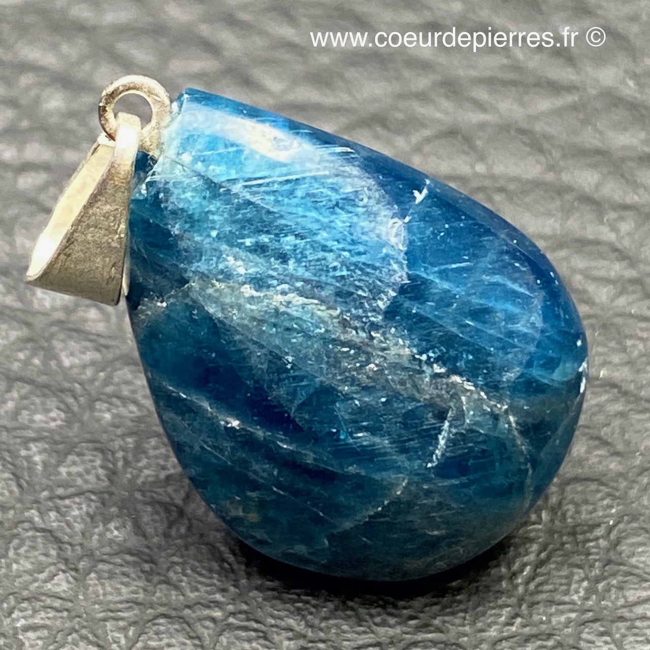 apatite bleue pendentif
