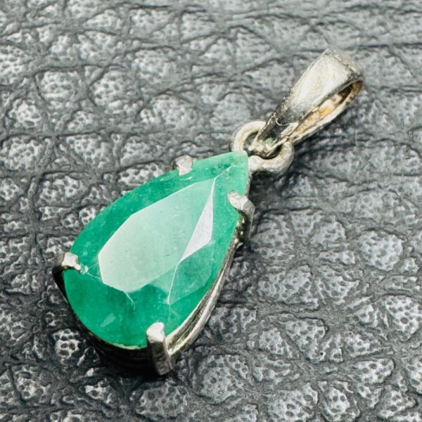 Pendentif en Émeraude "Qualité Gemme"du Brésil (réf pe6) – Image 3