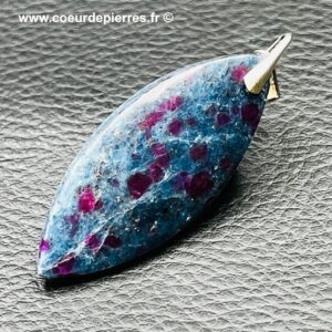 Pendentif cyanite à rubis du Brésil (réf cy7)