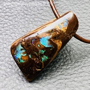 Pendentif en opale boulder d’Australie de 51,5 carats (réf po51)