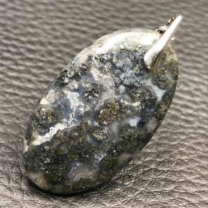 Pendentif en Nipomo marcasite « pyrite » de Californie, USA « grand modèle » (réf ppy4)