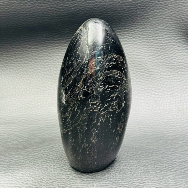 Tourmaline Noire "Forme libre" (réf stn5) – Image 2