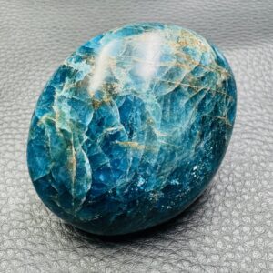 Galet Apatite Bleue