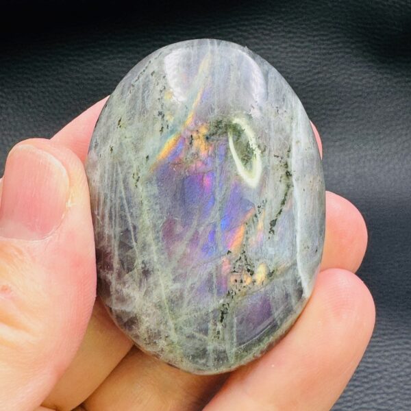 Galet de Labradorite de Madagascar (réf gl1) – Image 3