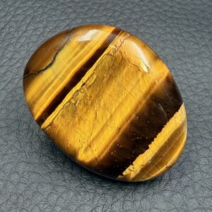 Galet en Oeil de Tigre