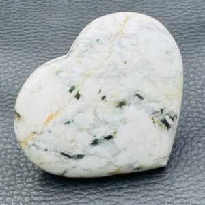 Coeur Quartz à Inclusions de Tourmaline