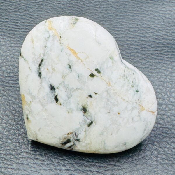Coeur Cristal de Roche, Quartz à Inclusions de Tourmaline (réf git4) – Image 3