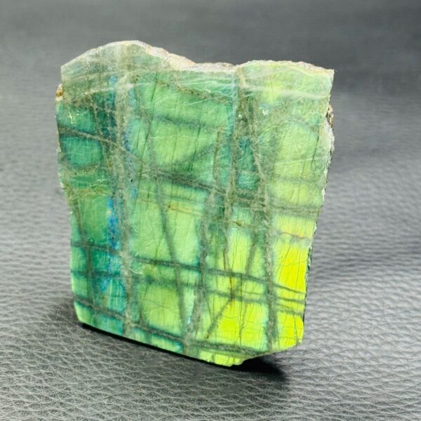 Labradorite Brute "une Face Polie" (réf l1f1) – Image 3