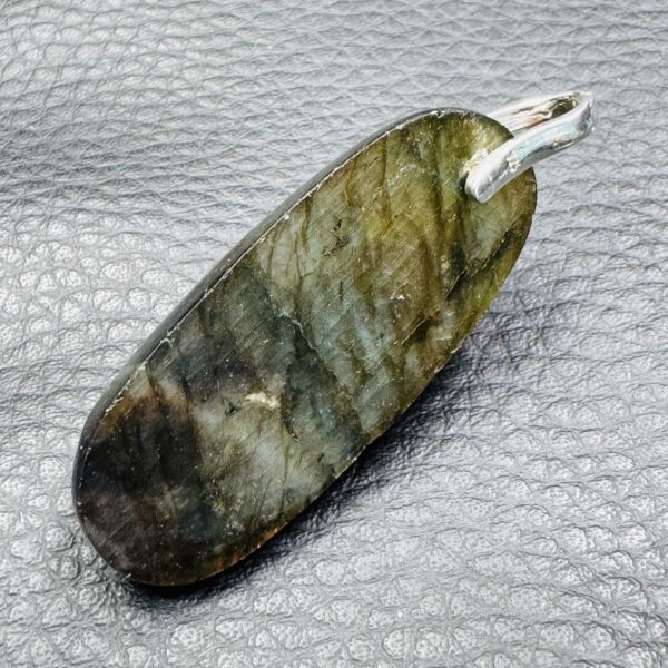 Pendentif labradorite spectrolite de Madagascar (réf lps43) – Image 3