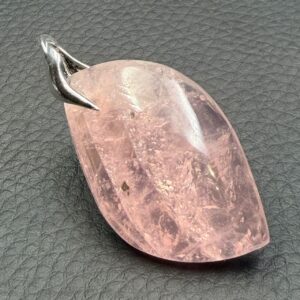 Pendentif Quartz Rose