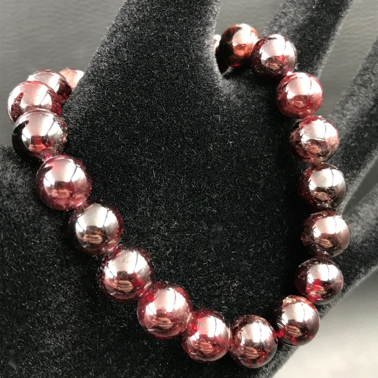 Bracelet en grenat “perles de 8 mm”