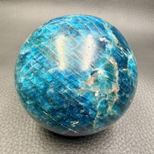 Sphere en Apatite Bleue