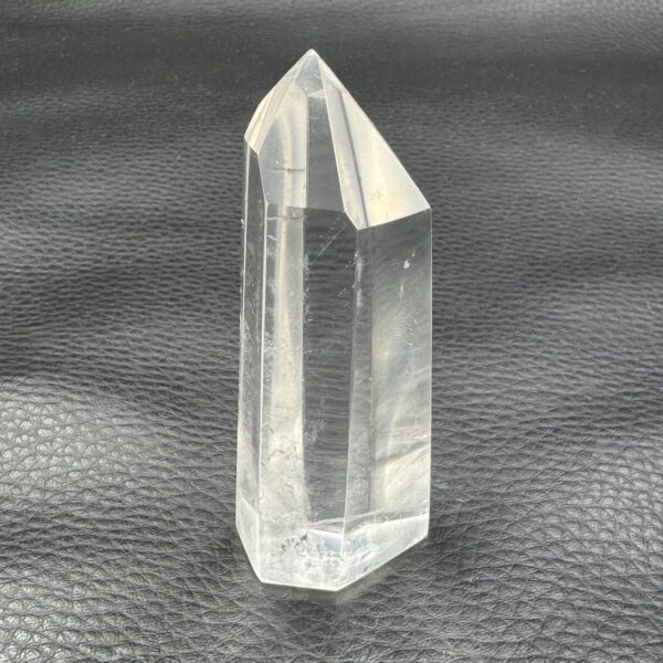 Prisme de cristal de roche de Madagascar (réf cr33) – Image 2