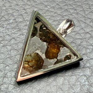 Pendentif météorite pallasite