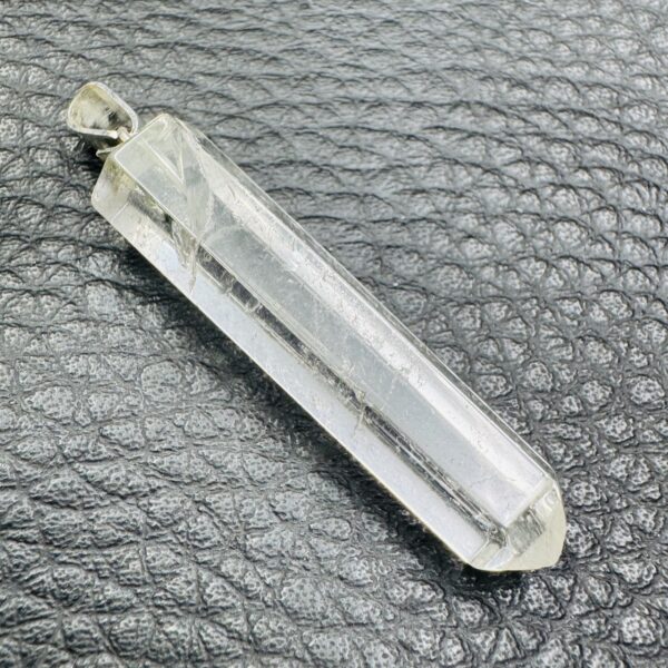 Pendentif en cristal de roche "prisme" (réf cr14) – Image 2