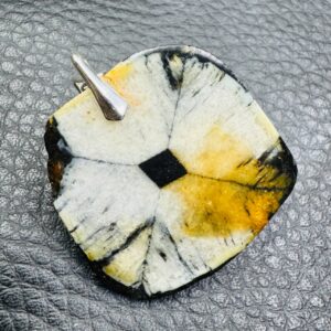 Pendentif en Chiastolite