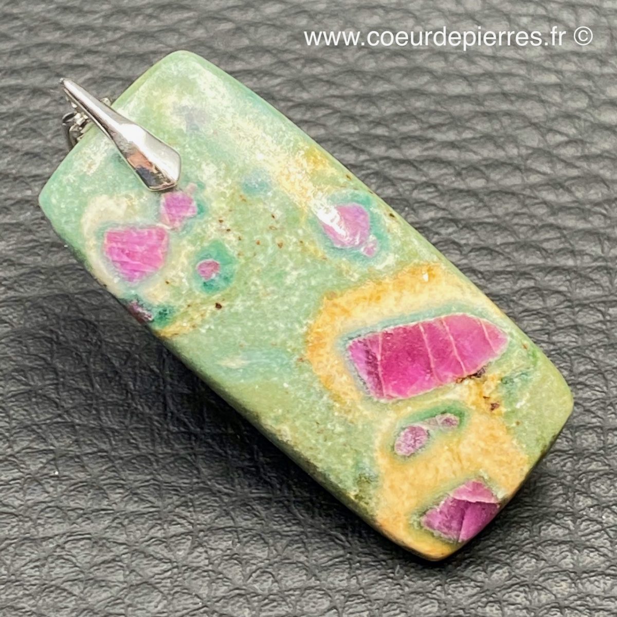 Pendentif en rubis sur fuschite (réf prf7) | Cœur de Pierres