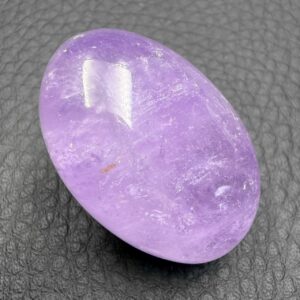 galet améthyste
