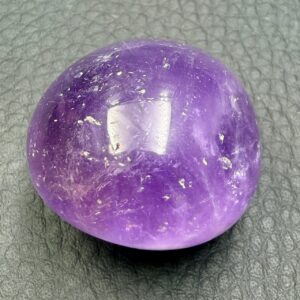 galet améthyste