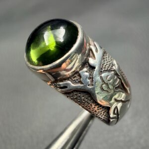 Bague en Moldavite