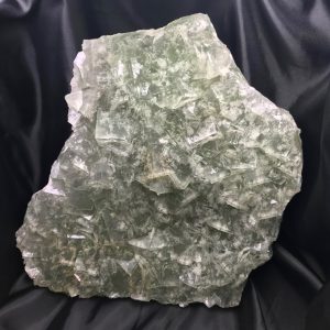 Amas de fluorite de Chine de 8,100 kg « grande pièce »