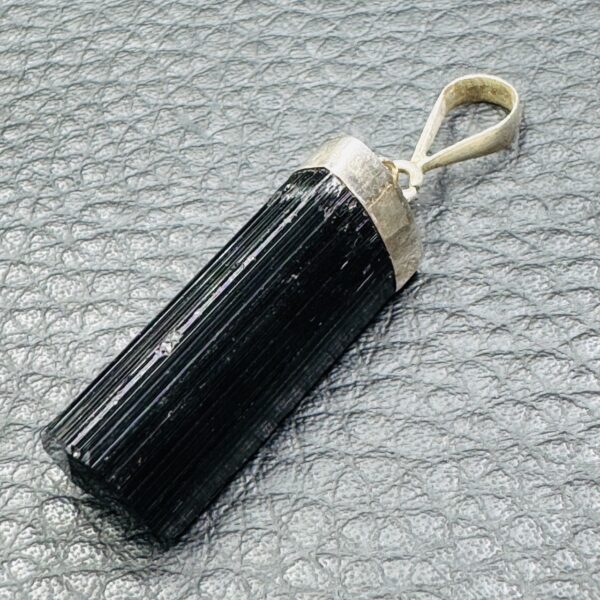 Pendentif de Tourmaline Noire (réf t7) – Image 2