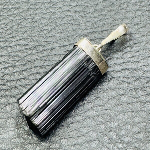 Pendentif de Tourmaline Noire (réf t7) – Image 3