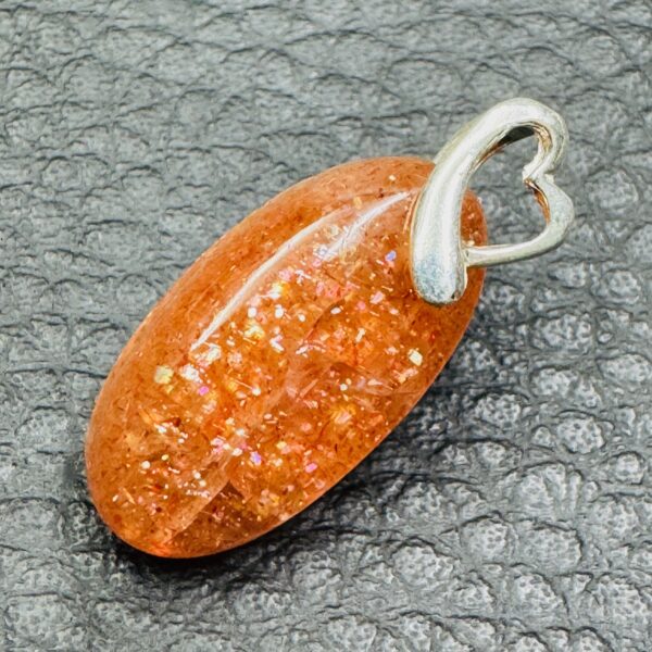 Pendentif en Pierre Soleil de Norvège (réf ps9) – Image 3