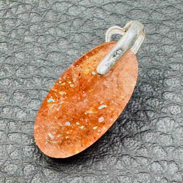 Pendentif en Pierre Soleil de Norvège (réf ps9) – Image 4