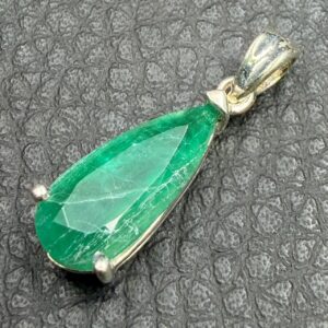 Pendentif en Emeraude