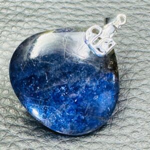 Pendentif en Iolite