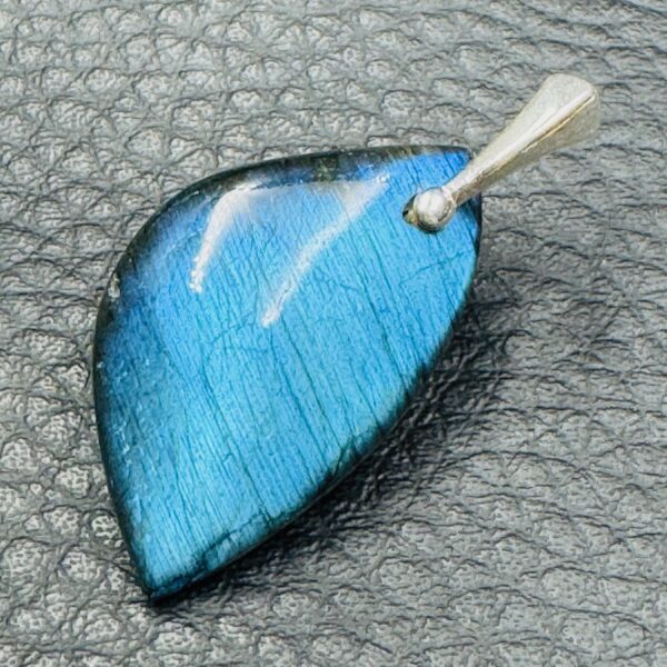 Pendentif Labradorite Bleu Abyssal (réf lba1) – Image 2