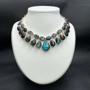 Collier en labradorite