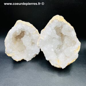 Géode cristal de roche de 2,171kg (réf gcr19)