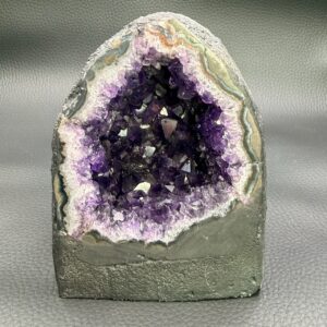 Géode d'améthyste d'Uruguay