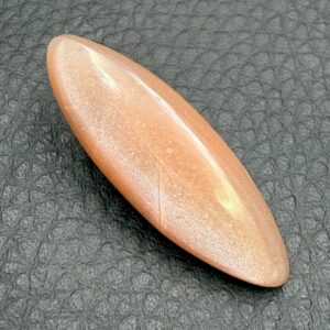 Pierre de Lune adulaire