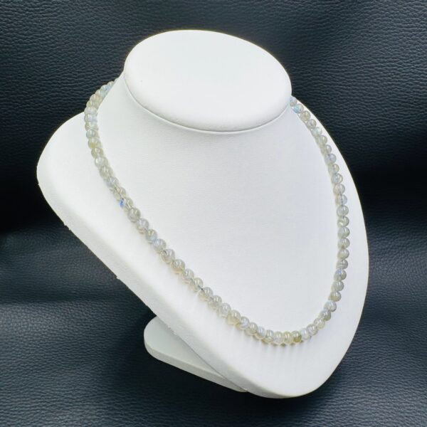 Collier en Labradorite "perles 6mm" (réf cla6) – Image 3