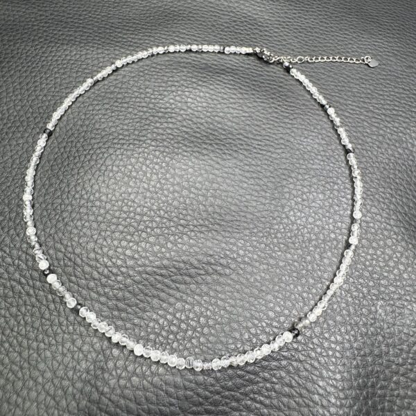 Collier Quartz a Inclusions de Tourmaline "perles facettes 3 mm" (ref cqt5) – Image 3