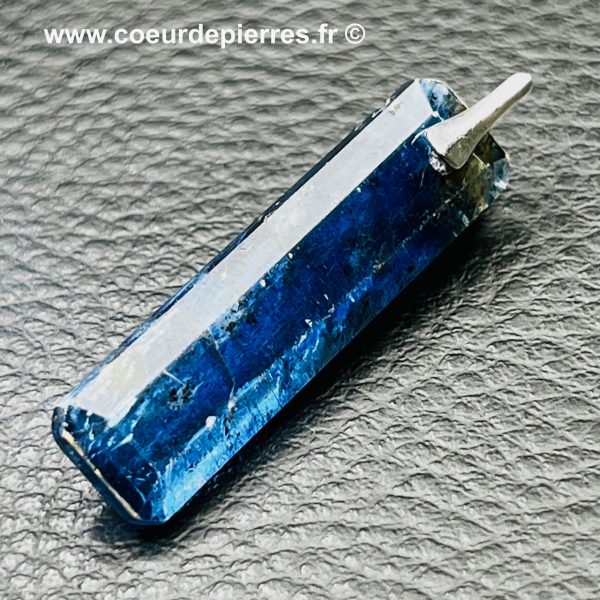 pendentif cyanite bleue