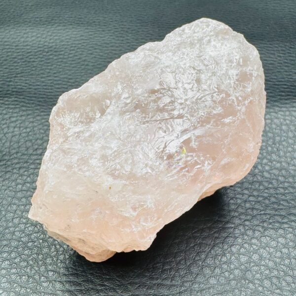Quartz Rose "brut" de madagascar (réf prb11) – Image 2