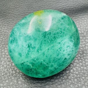 Galet en Fluorite