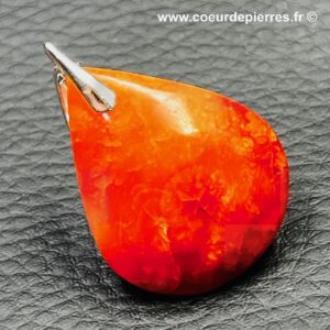 Pendentif en cornaline de Madagascar (réf co1)