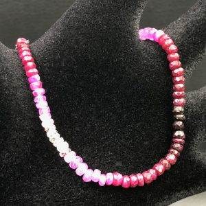 Bracelet en Rubis de Birmanie perles facettés de 3 mm