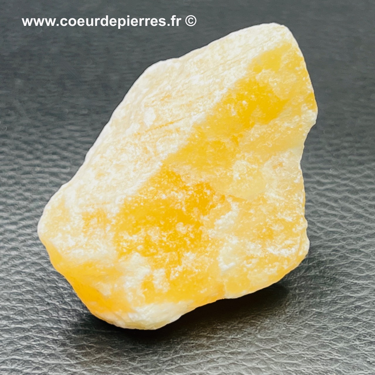 Calcite orange brute de Madagascar (réf cob10)