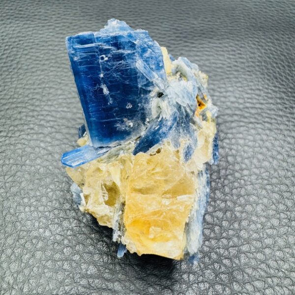 Cyanite Bleue du Brésil (réf cy33) – Image 2
