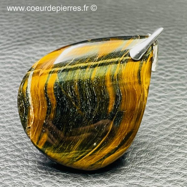 pendentif-oeil-de-faucon