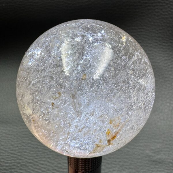 Sphère en Cristal de roche de Madagascar (réf scr1) – Image 3