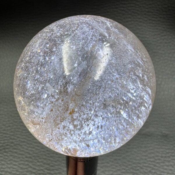 Sphère en Cristal de roche de Madagascar (réf scr1) – Image 2