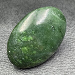 Galet en Jade